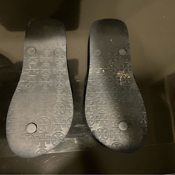 Tory Burch Flip flops - Picture 2 of 4